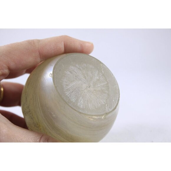 Vintage Art glass apple pen stand, artist signed glass paperweight, iridescent - Picture 10 of 10